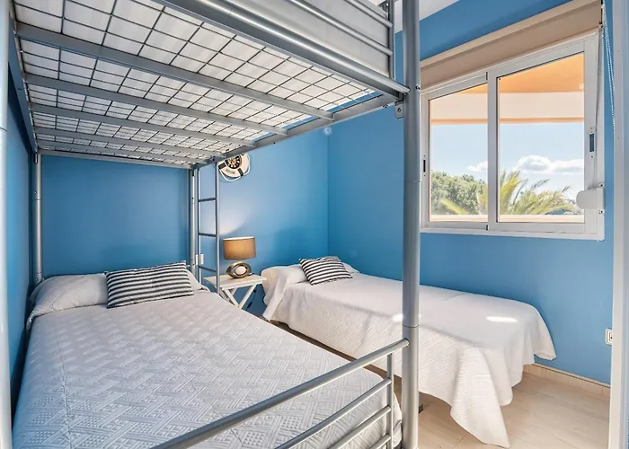 Marinas,vistas Frontales Playa * Denia