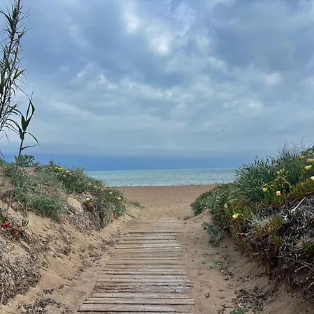 Marinas,vistas Frontales Playa *